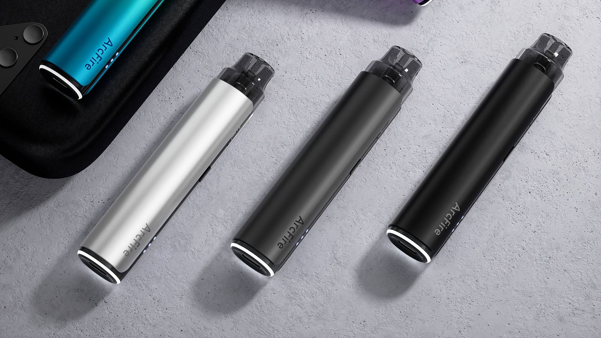 Tresigarette elettroniche Innokin ArcFire  in diversi colori, che mettono in evidenza i dispositivi di vaping discreti.