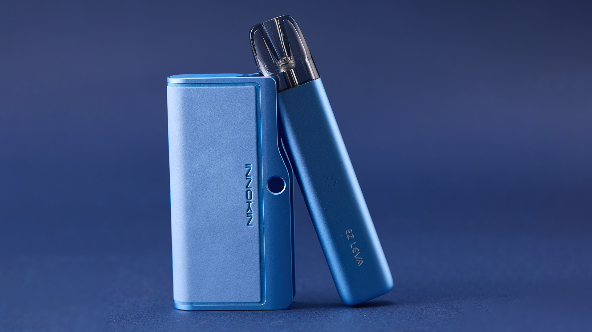 sigaretta elettronica Innokin EZ LEVA pod sigaretta elettronica in blu, caratterizzato da un design elegante e moderno.